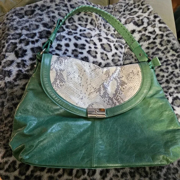 Soprano | Gorgeous  Green Slouchy Leather Bags Iridescent Snake Pattern - Rare! - Picture 6 of 16